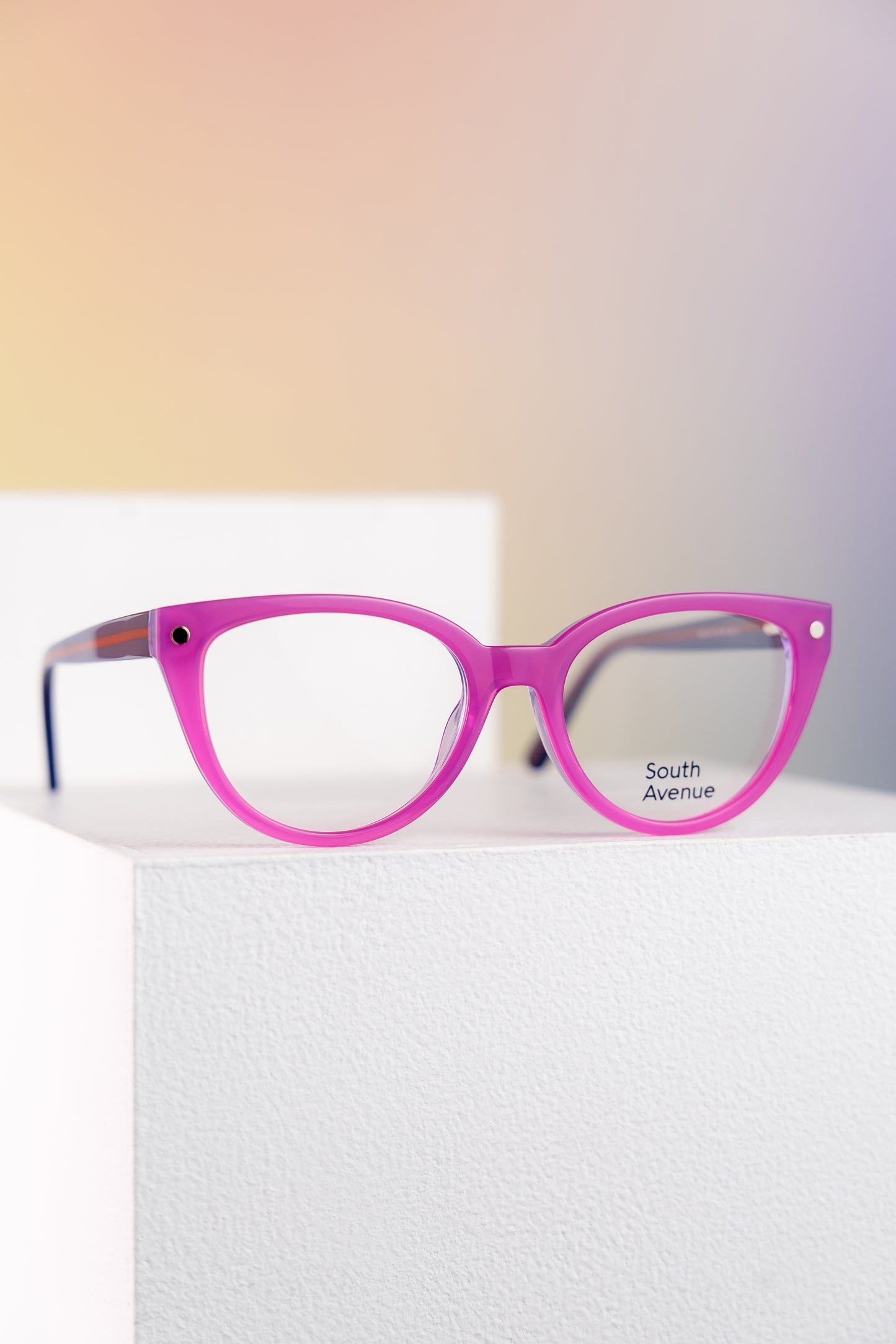 South Avenue + 4 Clips