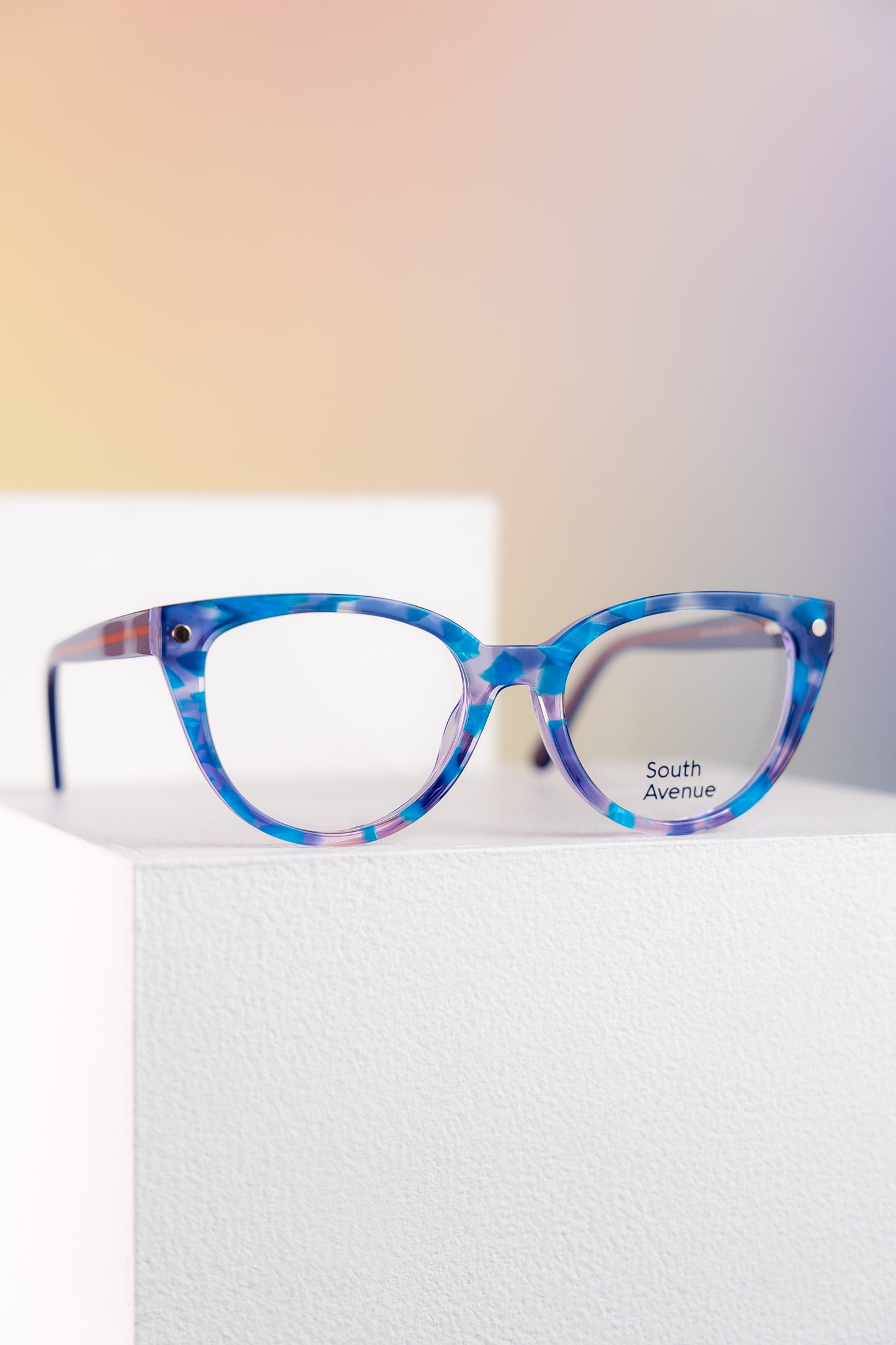 South Avenue + 4 Clips